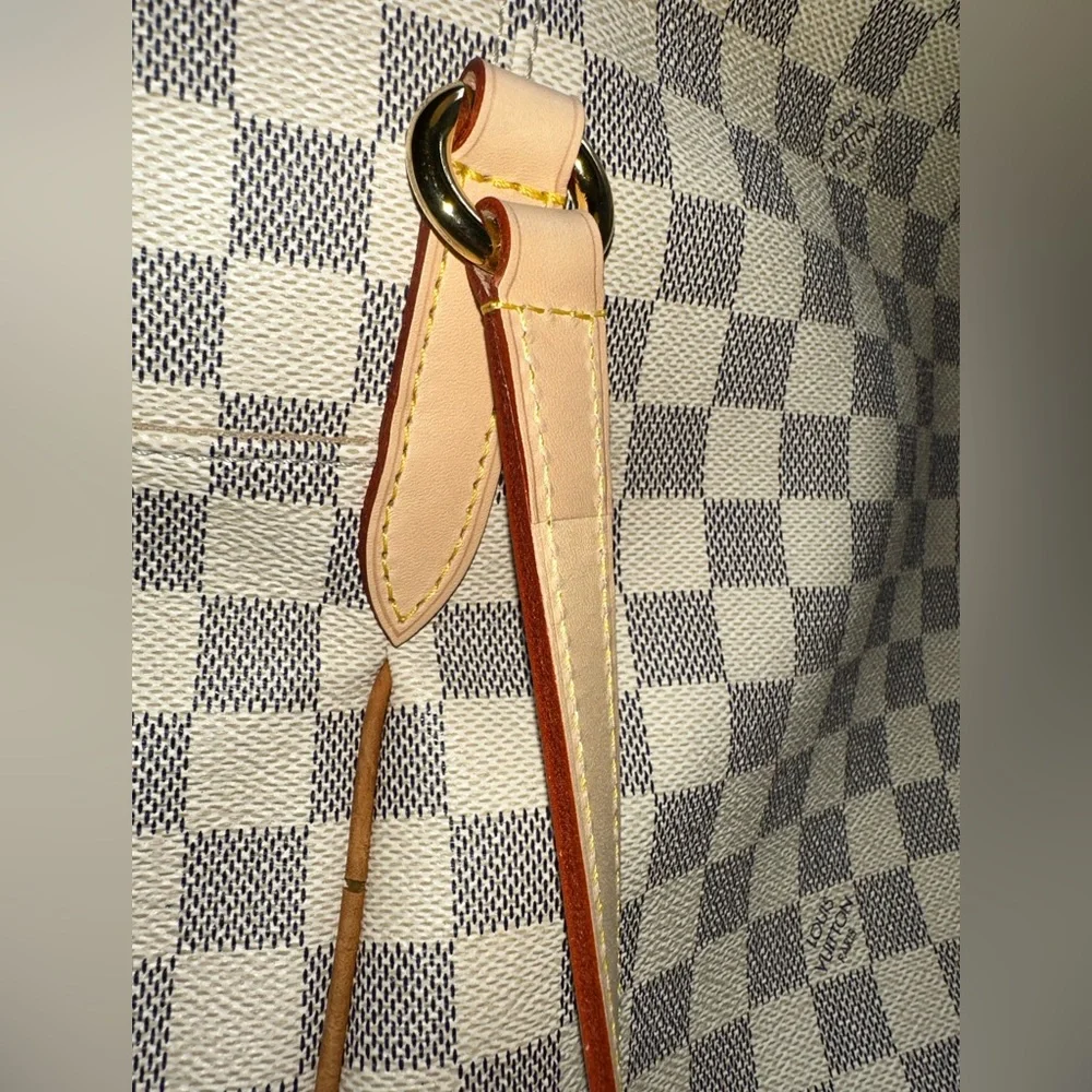 Louis Vuitton Damien Azur Totally MM WITH Dust Bag - Picture 10 of 16